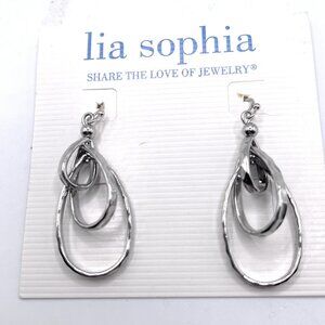 FREE FLYER / REVOLUTION Retired lia sophia earrings
